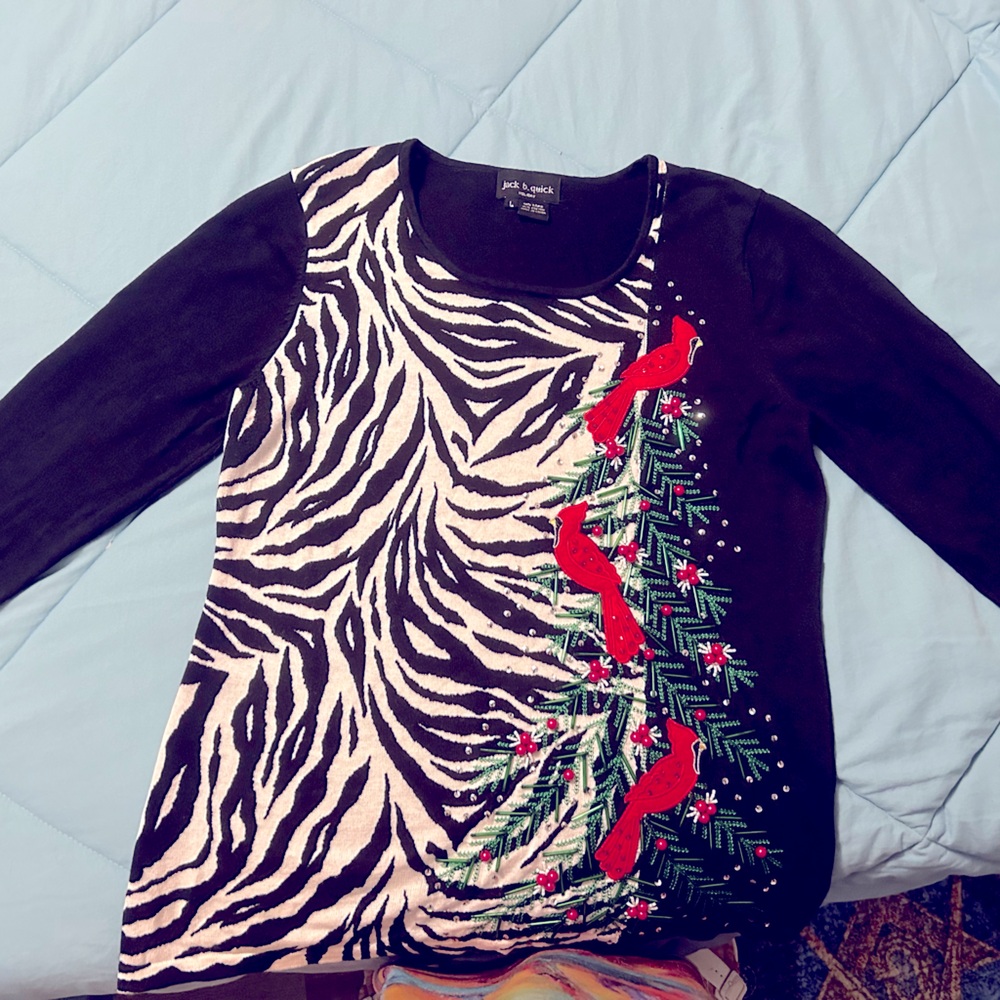 Winter sweater with beautiful cardinals size L